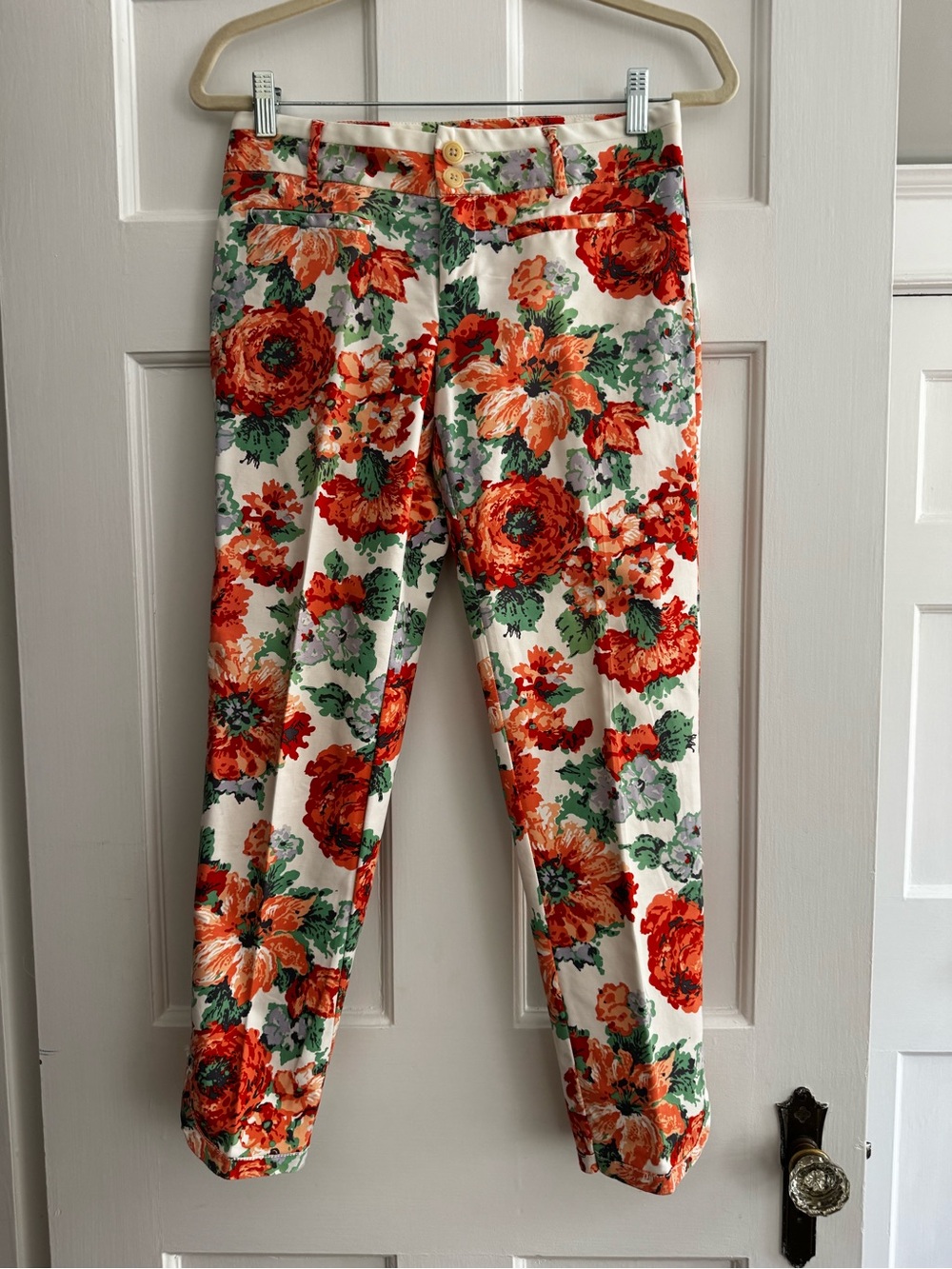 Cartonnier coral green floral short ankle pants - Women’s Size 2